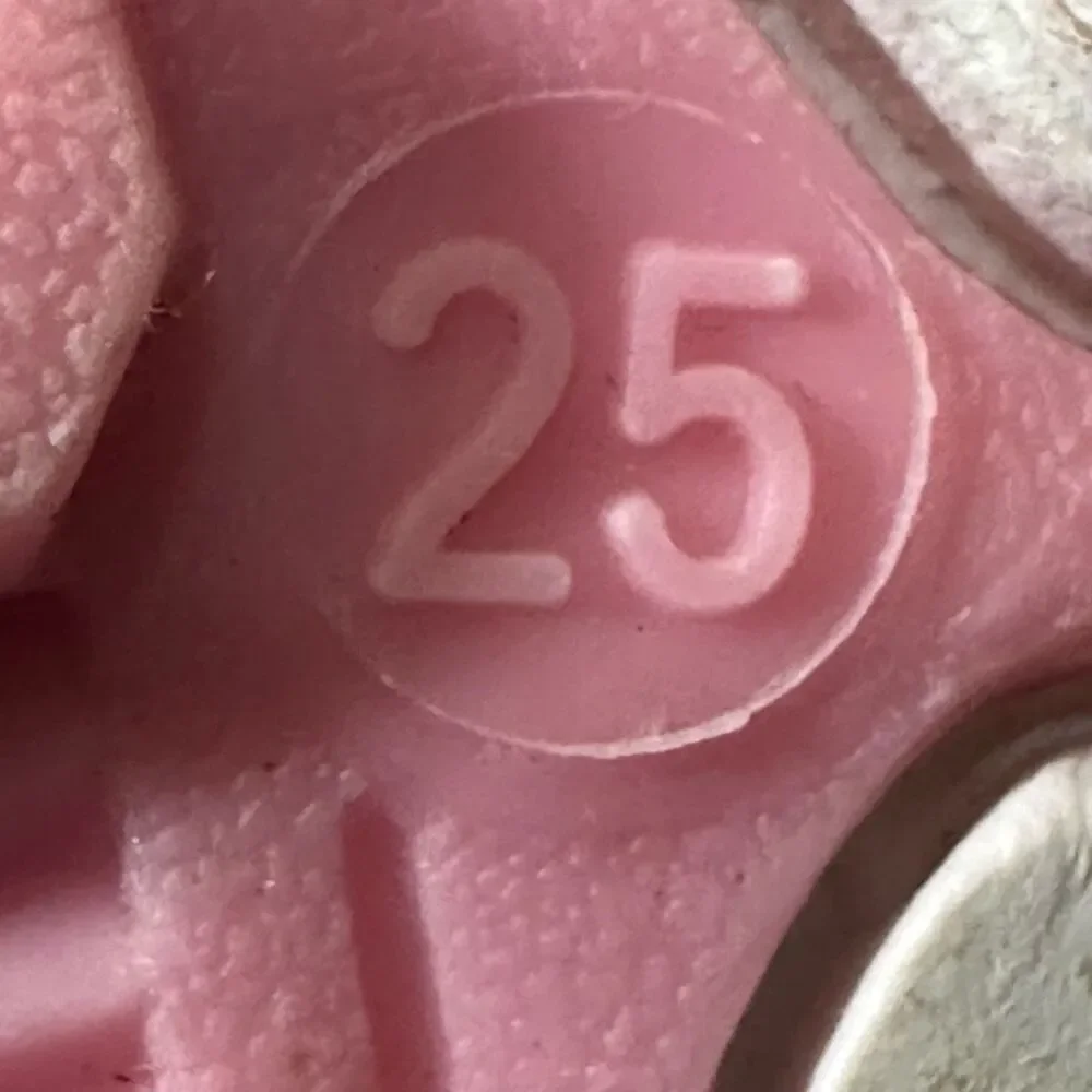 Apakowa Kids Pink and Gray Snow Boots | Little Girl Size 25 (8.5/9)
